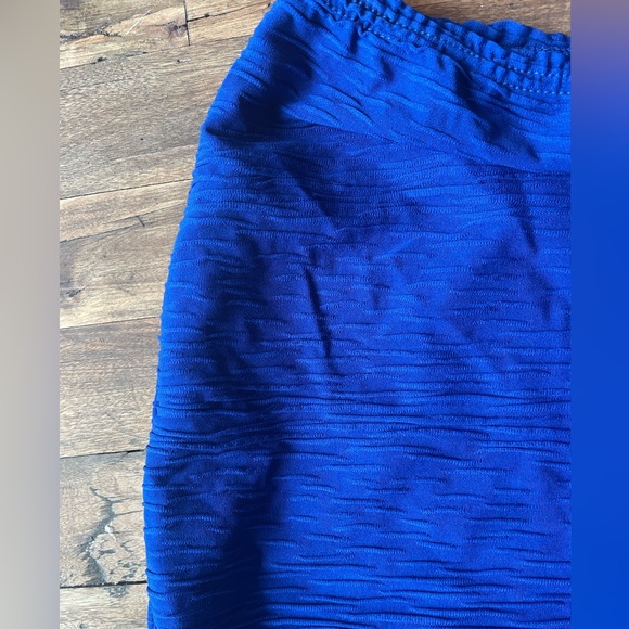PrettyLittleThing Blue Maxi Skirt - Picture 3 of 4
